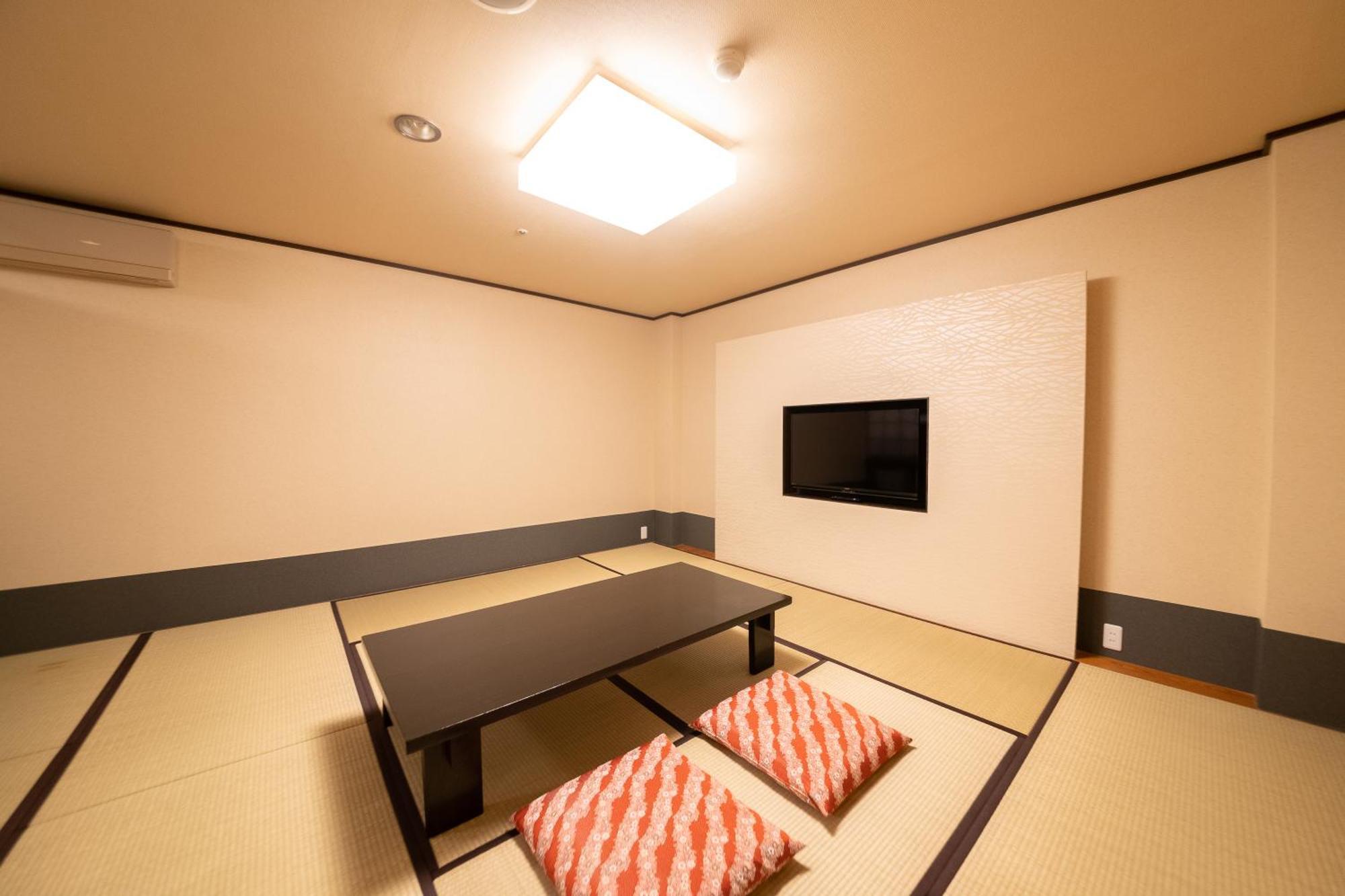 旅館 雄琴温泉　里湯昔話　雄山荘 4*