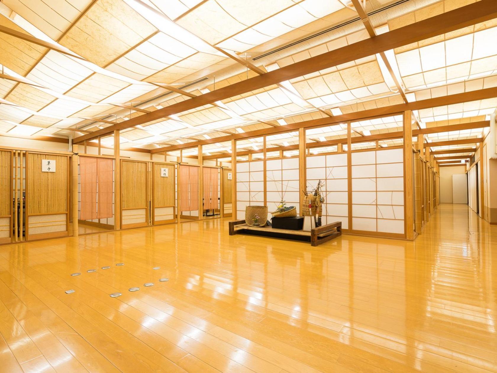 雄琴温泉　里湯昔話　雄山荘 旅館 4*