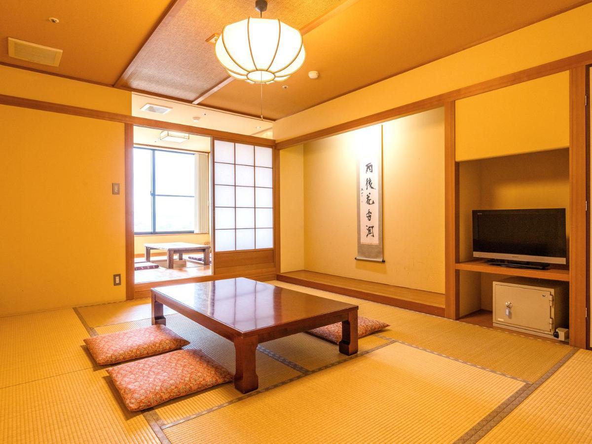 雄琴温泉　里湯昔話　雄山荘 旅館 4*